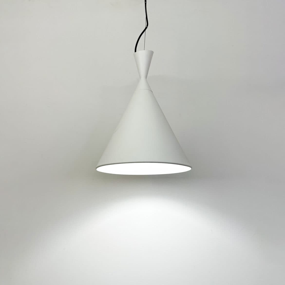Illuminate Your Style: A Guide to Choosing Custom Lighting Fixtures